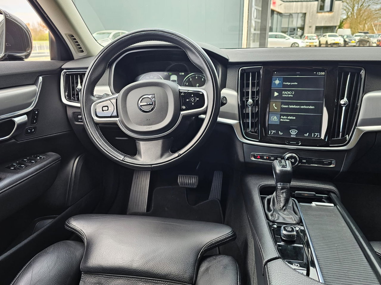 Volvo V90