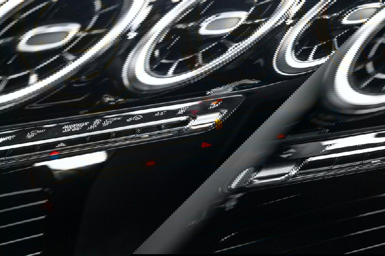 Mercedes-Benz A-Klasse 250 e Business Line AUTOMAAT / LEDER / CRUISE CONTROLE / CAMERA / CARPLAY