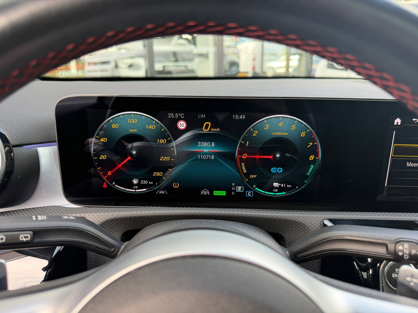 Mercedes-Benz A-Klasse 250 e AMG Pano|Memory|Ambientlight|ACC|218PK