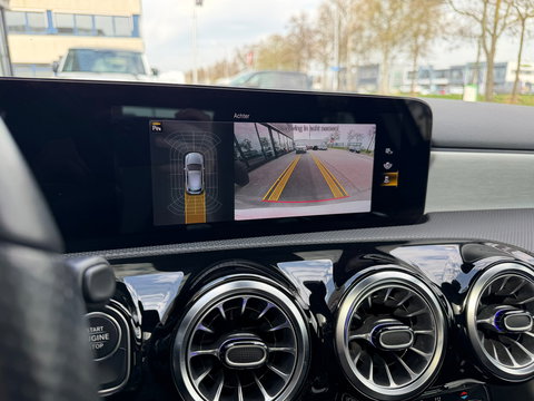 Mercedes-Benz A-Klasse 250 e AMG Pano|Memory|Ambientlight|ACC|218PK