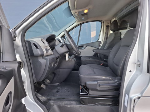 Renault Trafic 1.6 dCi T27 L1H1 Générique AIRCO / CRUISE CONTROLE / NAVI / TREKHAAK / EURO 6 / MARGE AUTO !!!