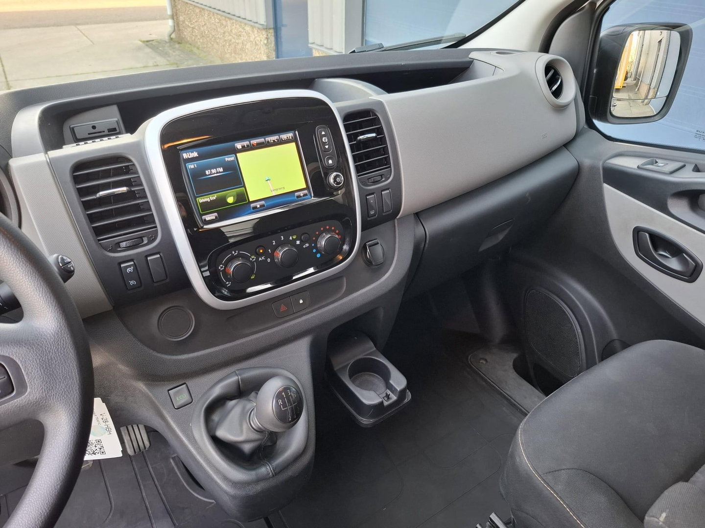 Renault Trafic 1.6 dCi T27 L1H1 Générique AIRCO / CRUISE CONTROLE / NAVI / TREKHAAK / EURO 6 / MARGE AUTO !!!