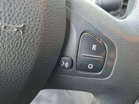 Renault Trafic 1.6 dCi T27 L1H1 Générique AIRCO / CRUISE CONTROLE / NAVI / TREKHAAK / EURO 6 / MARGE AUTO !!!