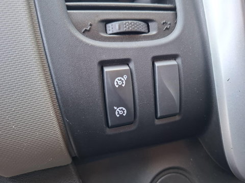 Renault Trafic 1.6 dCi T27 L1H1 Générique AIRCO / CRUISE CONTROLE / NAVI / TREKHAAK / EURO 6 / MARGE AUTO !!!