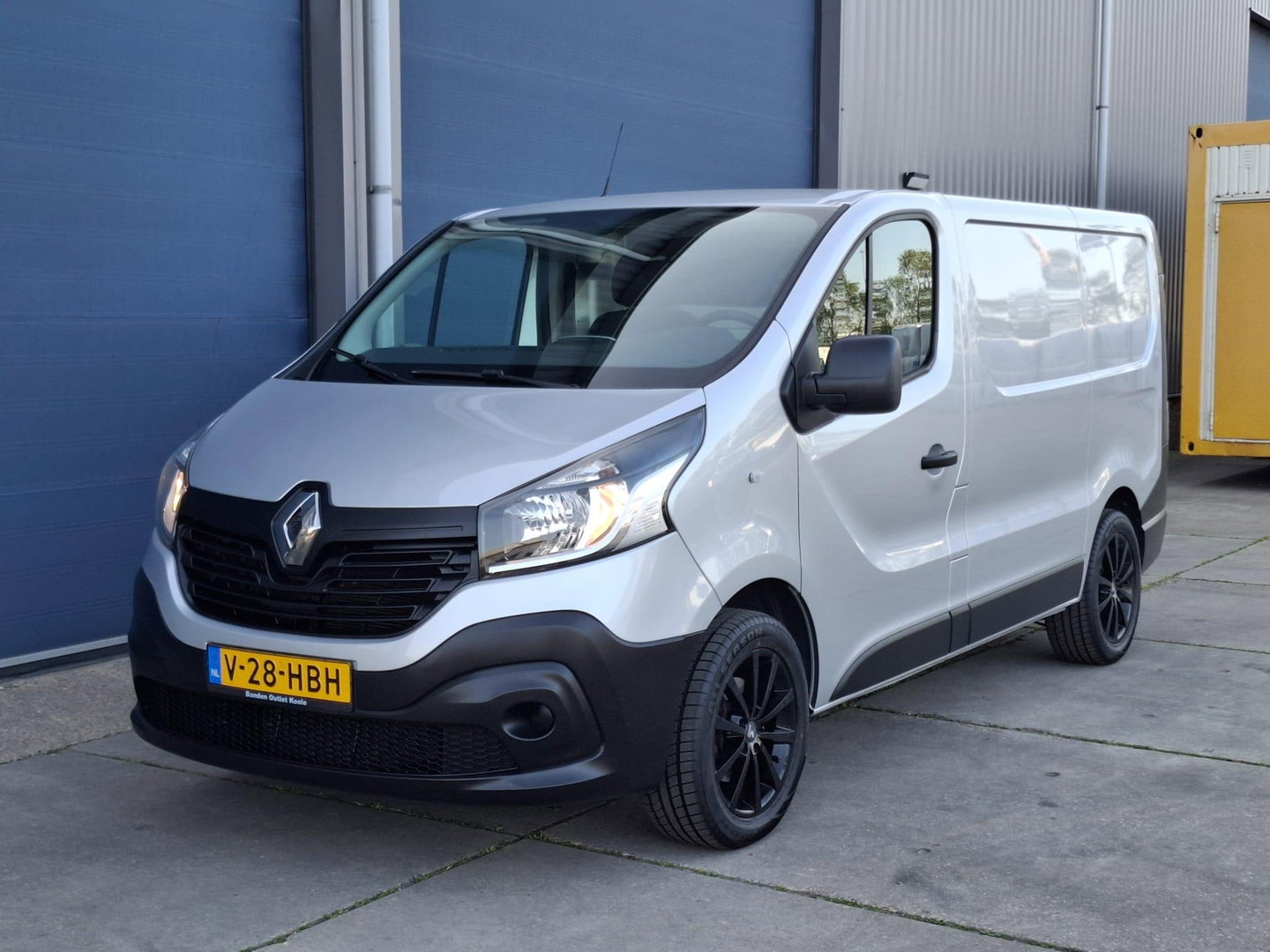 Renault Trafic 1.6 dCi T27 L1H1 Générique AIRCO / CRUISE CONTROLE / NAVI / TREKHAAK / EURO 6 / MARGE AUTO !!!