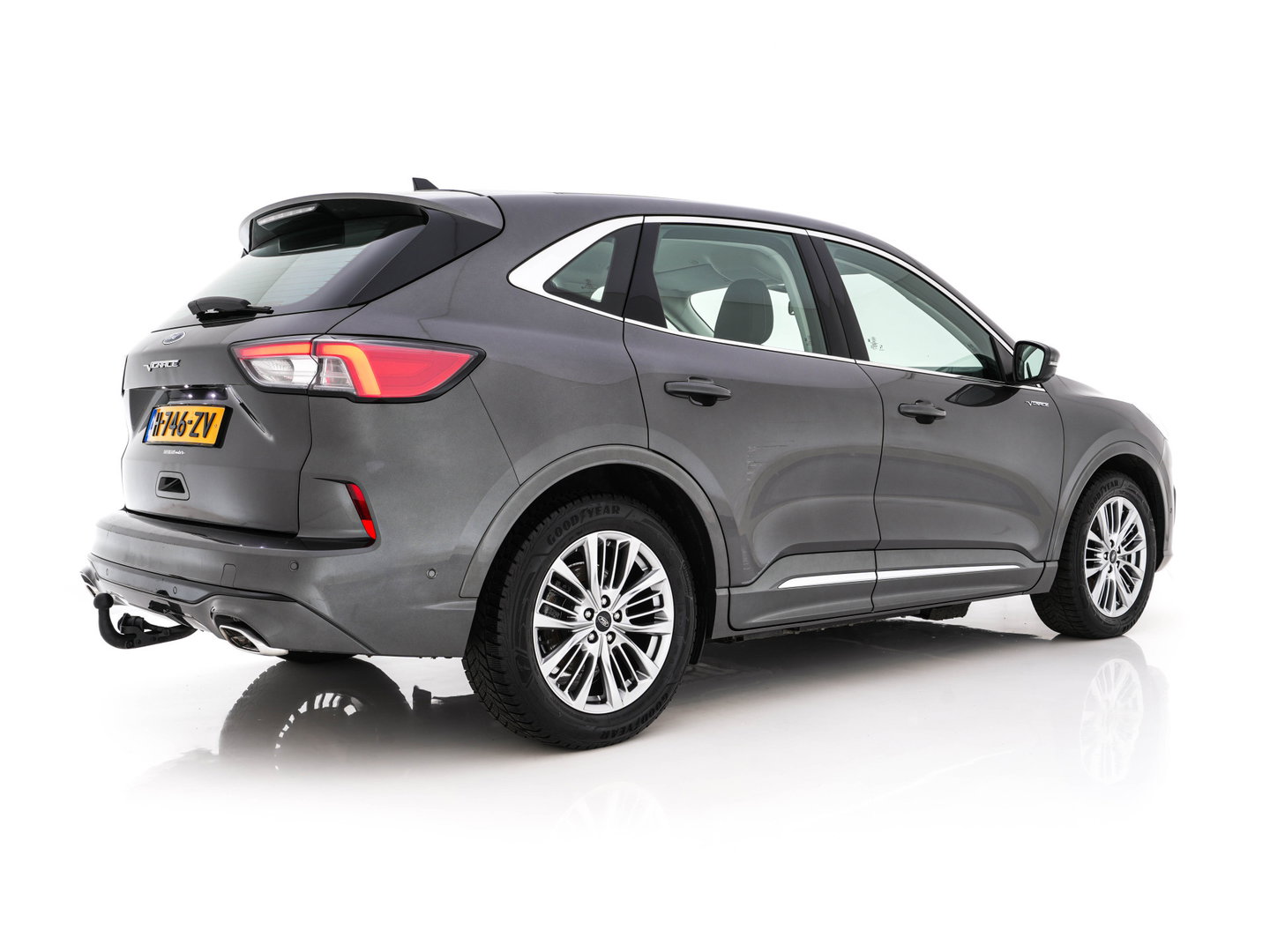 Ford Kuga 2.5 PHEV Vignale (Plug-In) (INCL-BTW) Aut. *HEAD-UP | LEATHER | DIGI-COCKPIT | FULL-LED | KEYLESS | DAB | CARPLAY | NAVI-FULLMAP | MEMORY-PACK | HEATED-COMFORTSEATS | PRIVACYGLASS | TOWBAR | 18''ALU*