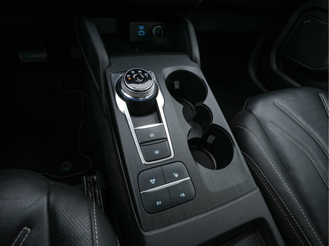 Ford Kuga 2.5 PHEV Vignale (Plug-In) (INCL-BTW) Aut. *HEAD-UP | LEATHER | DIGI-COCKPIT | FULL-LED | KEYLESS | DAB | CARPLAY | NAVI-FULLMAP | MEMORY-PACK | HEATED-COMFORTSEATS | PRIVACYGLASS | TOWBAR | 18''ALU*