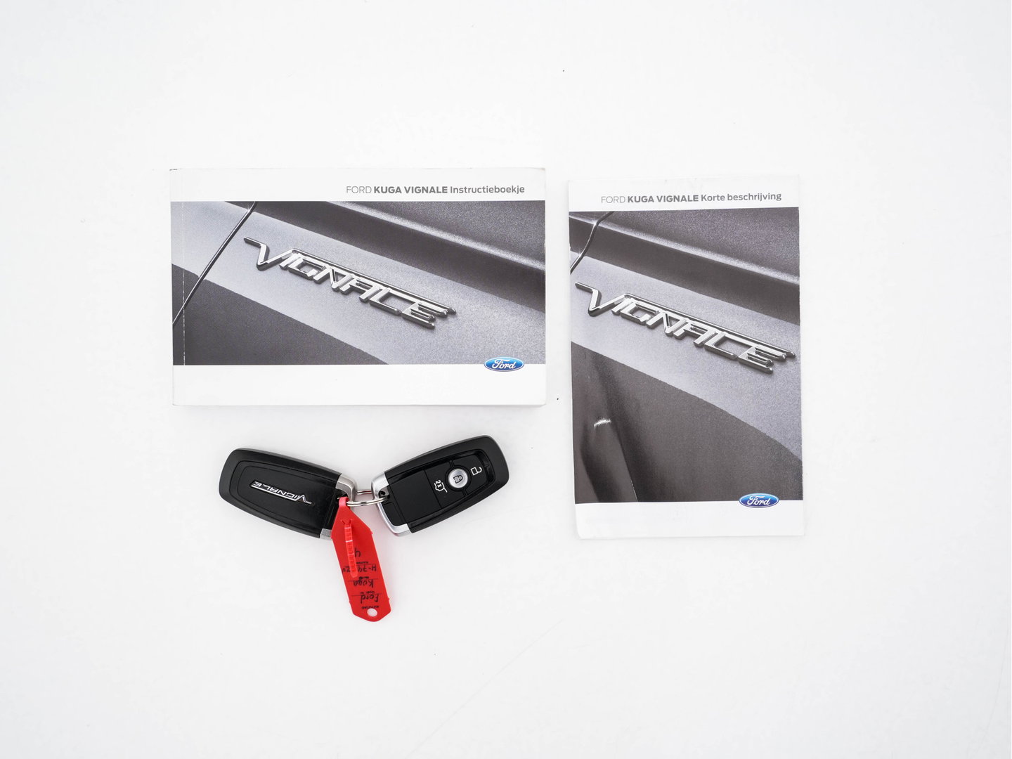 Ford Kuga 2.5 PHEV Vignale (Plug-In) (INCL-BTW) Aut. *HEAD-UP | LEATHER | DIGI-COCKPIT | FULL-LED | KEYLESS | DAB | CARPLAY | NAVI-FULLMAP | MEMORY-PACK | HEATED-COMFORTSEATS | PRIVACYGLASS | TOWBAR | 18''ALU*