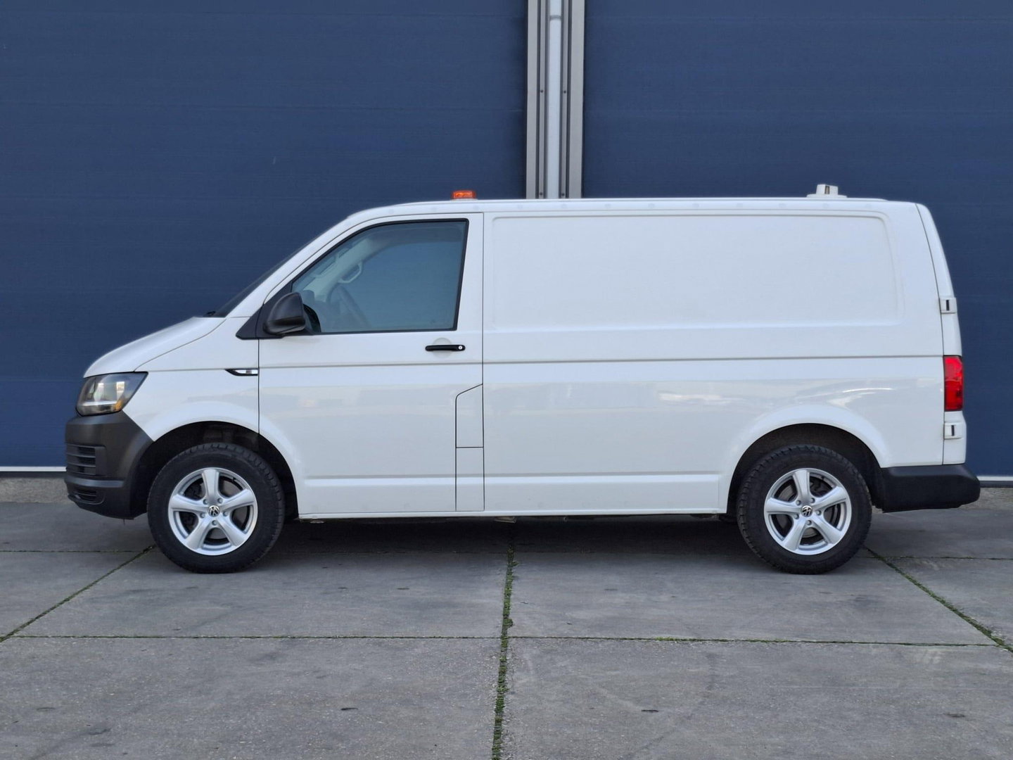 Volkswagen Transporter 2.0 TDI L1H1 Highline AIRCO / TREKHAAK / 3 ZITS / EURO 6 / N.A.P