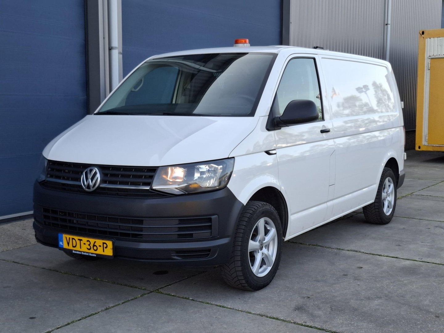 Volkswagen Transporter 2.0 TDI L1H1 Highline AIRCO / TREKHAAK / 3 ZITS / EURO 6 / N.A.P