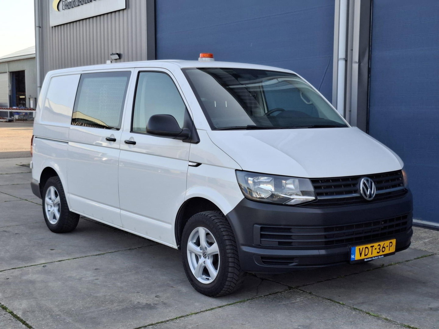 Volkswagen Transporter 2.0 TDI L1H1 Highline AIRCO / TREKHAAK / 3 ZITS / EURO 6 / N.A.P