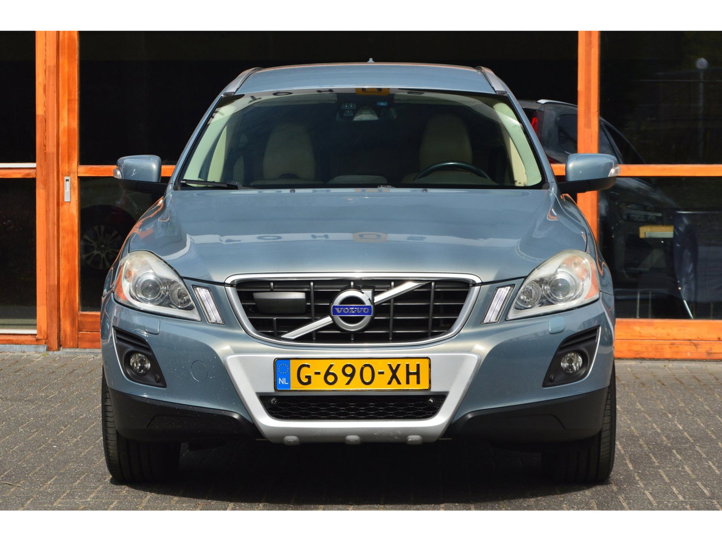 Volvo XC60 3.0 T6 AWD Summum | Dealer Onderhouden | Adaptive Cruise | Trekhaak | Stoelverwarming | Keyless |