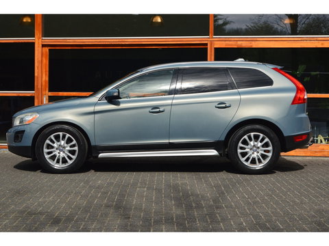 Volvo XC60 3.0 T6 AWD Summum | Dealer Onderhouden | Adaptive Cruise | Trekhaak | Stoelverwarming | Keyless |