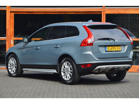 Volvo XC60 3.0 T6 AWD Summum | Dealer Onderhouden | Adaptive Cruise | Trekhaak | Stoelverwarming | Keyless |