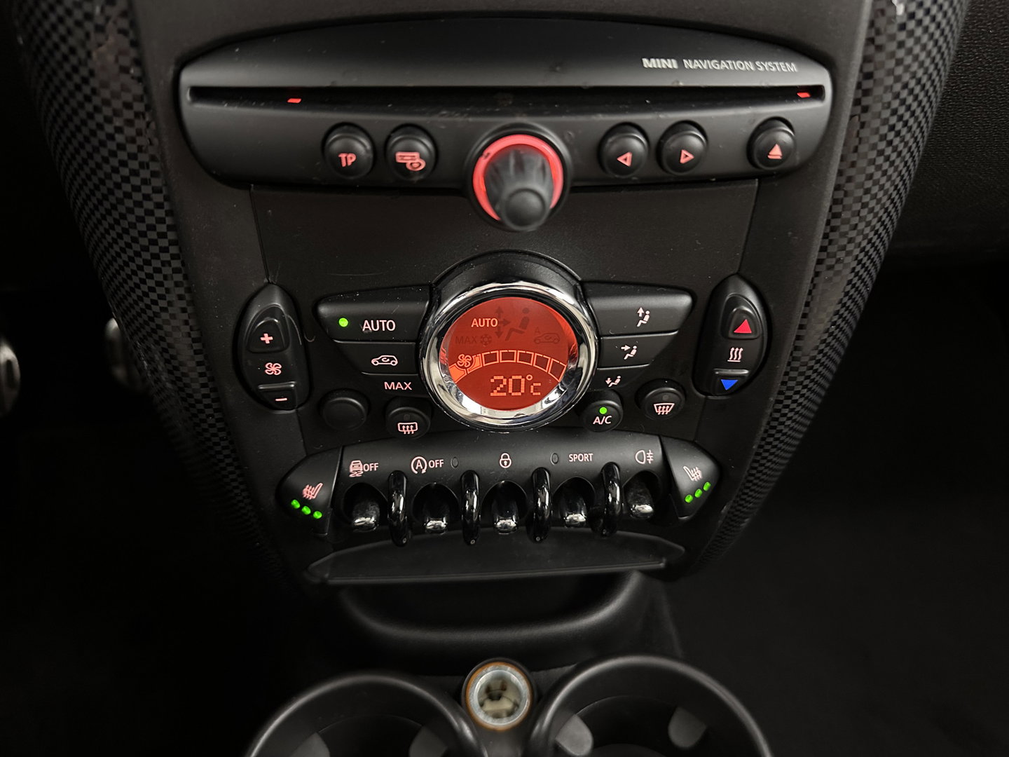 MINI Countryman 2.0 Cooper SD Knockout Edition *LEATHER | XENON | HARMAN/KARDON | HEATED-COMFORTSEATS | NAVI-FULLMAP |  NAVI-FULLMAP | ECC | CRUISE | 17''ALU*