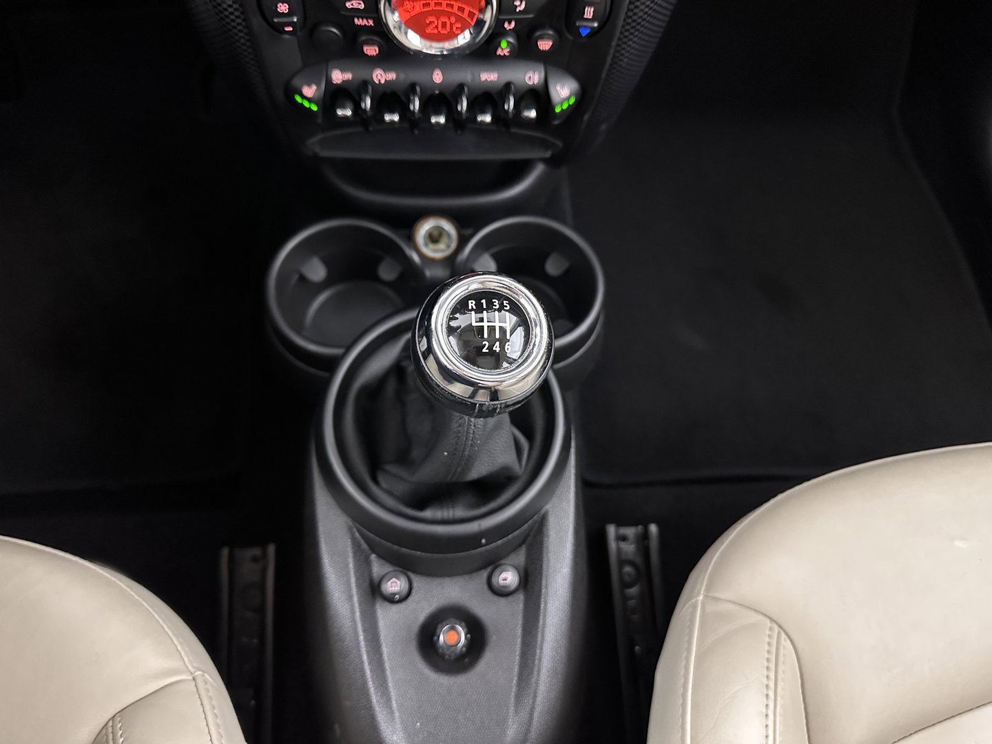 MINI Countryman 2.0 Cooper SD Knockout Edition *LEATHER | XENON | HARMAN/KARDON | HEATED-COMFORTSEATS | NAVI-FULLMAP |  NAVI-FULLMAP | ECC | CRUISE | 17''ALU*