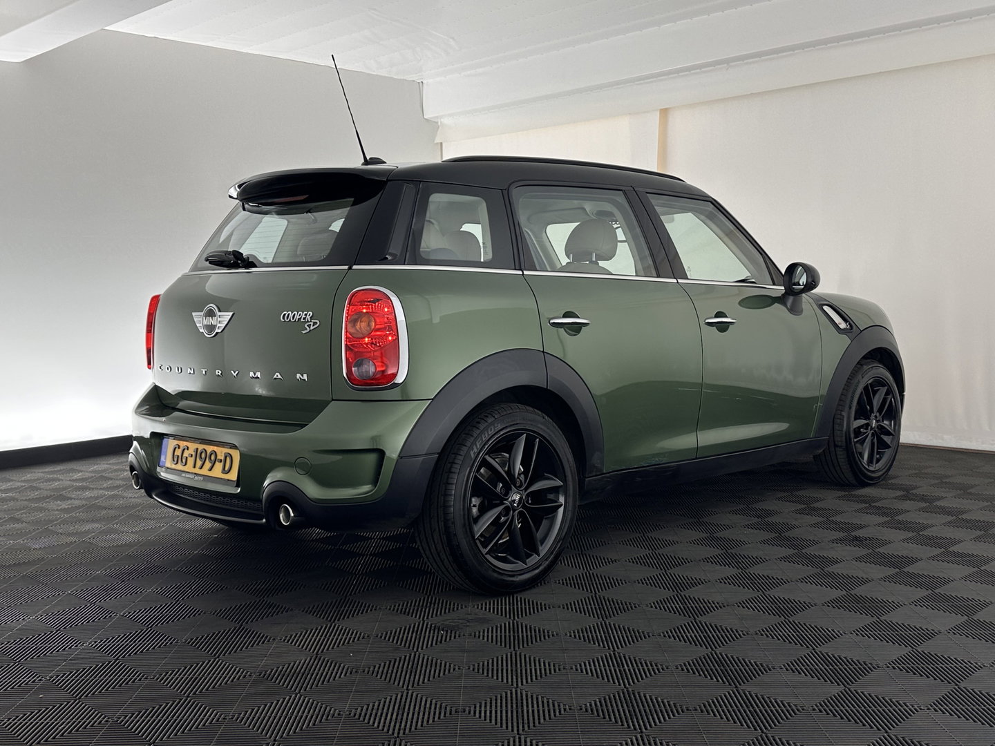 MINI Countryman 2.0 Cooper SD Knockout Edition *LEATHER | XENON | HARMAN/KARDON | HEATED-COMFORTSEATS | NAVI-FULLMAP |  NAVI-FULLMAP | ECC | CRUISE | 17''ALU*