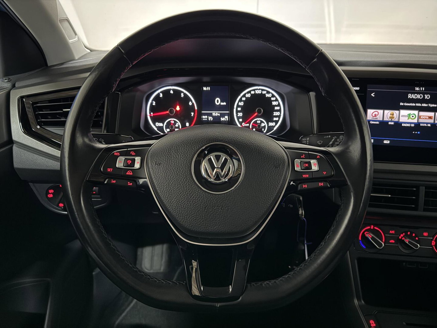 Volkswagen Polo 1.0 TSI Beats ACC Carplay NAP Trekh Navi