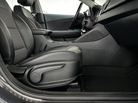 Kia Niro 1.6 GDi Hybrid DynamicLine Carplay Camera PDC NAP