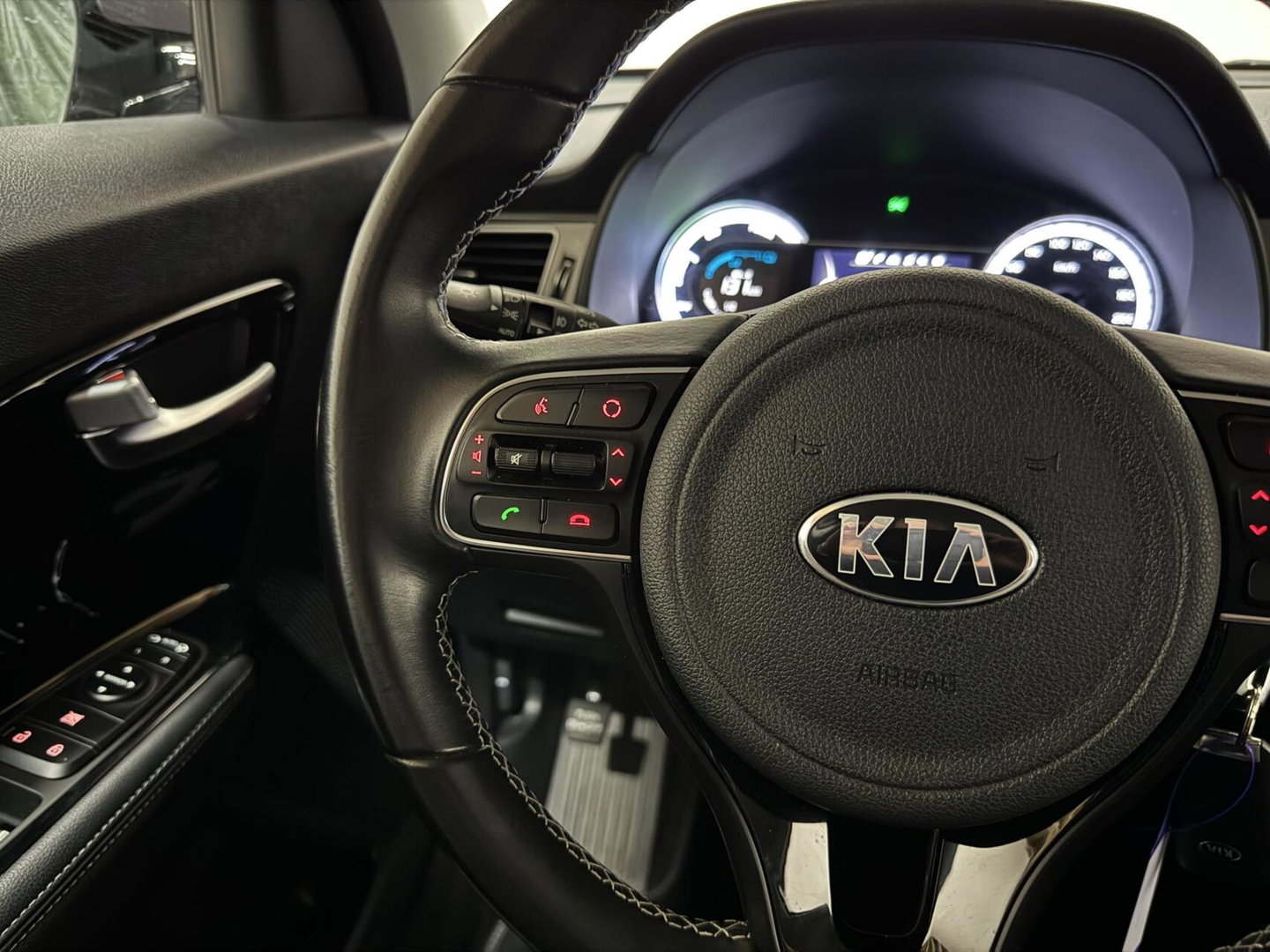 Kia Niro 1.6 GDi Hybrid DynamicLine Carplay Camera PDC NAP