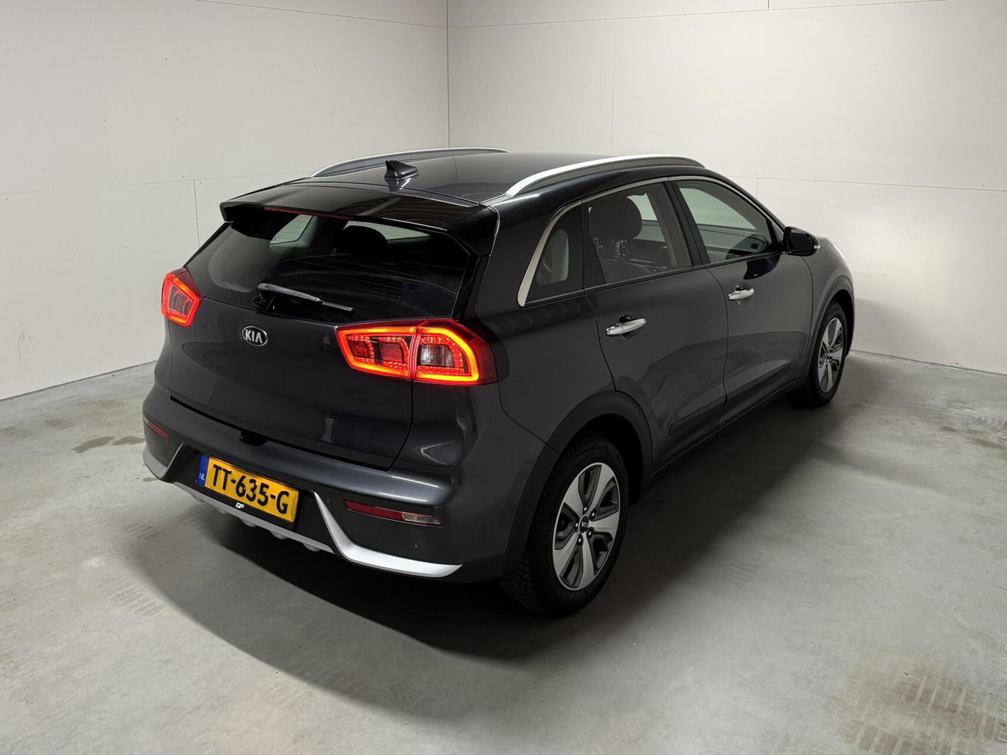 Kia Niro 1.6 GDi Hybrid DynamicLine Carplay Camera PDC NAP
