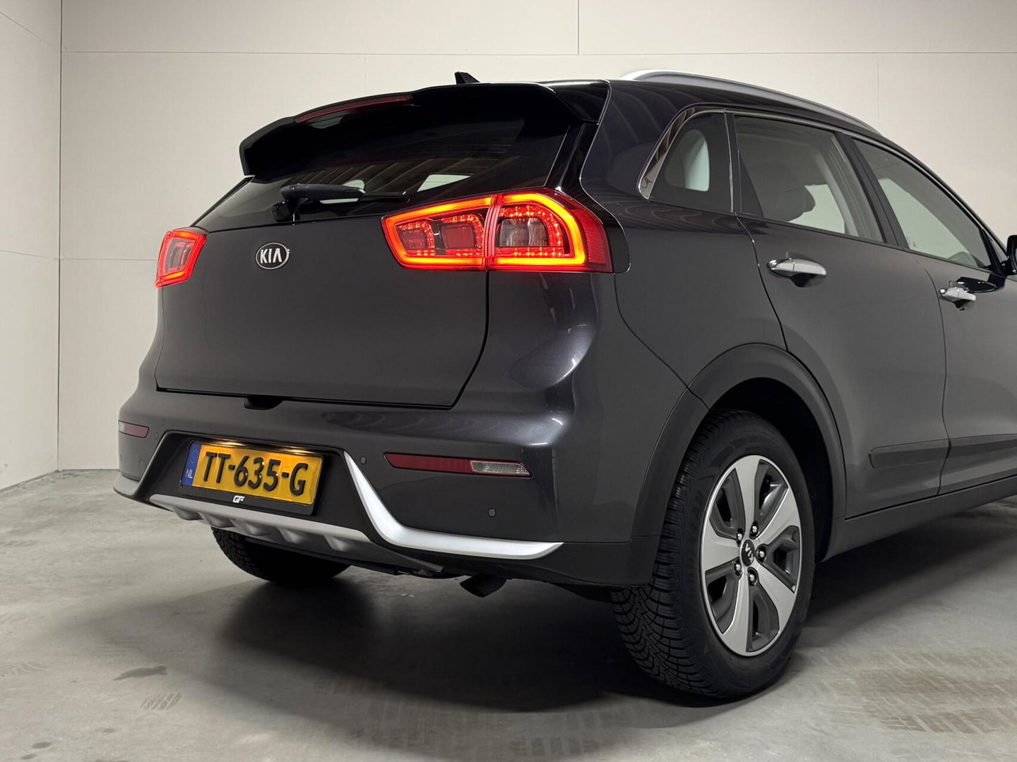 Kia Niro 1.6 GDi Hybrid DynamicLine Carplay Camera PDC NAP