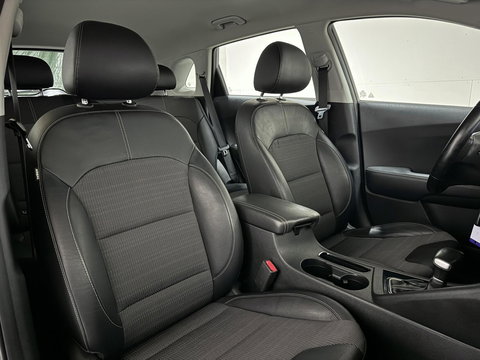 Kia Niro 1.6 GDi Hybrid DynamicLine Carplay Camera PDC NAP