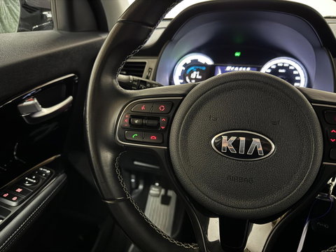 Kia Niro 1.6 GDi Hybrid DynamicLine Carplay Camera PDC NAP