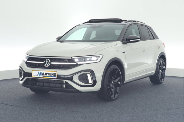 Volkswagen T-Roc - 1.5 TSI 150pk DSG R-Line Business+ Black Style Trekhaak Camera IQ.Light Panoramadak Virtual Cockpit Navigatie