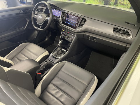 Volkswagen T-Roc Cabrio 1.5 TSI R-Line | Cruise Control | Stoelverwarming | Stuurwielverwarming | Apple carplay | Android Auto | Lichtmetaal |