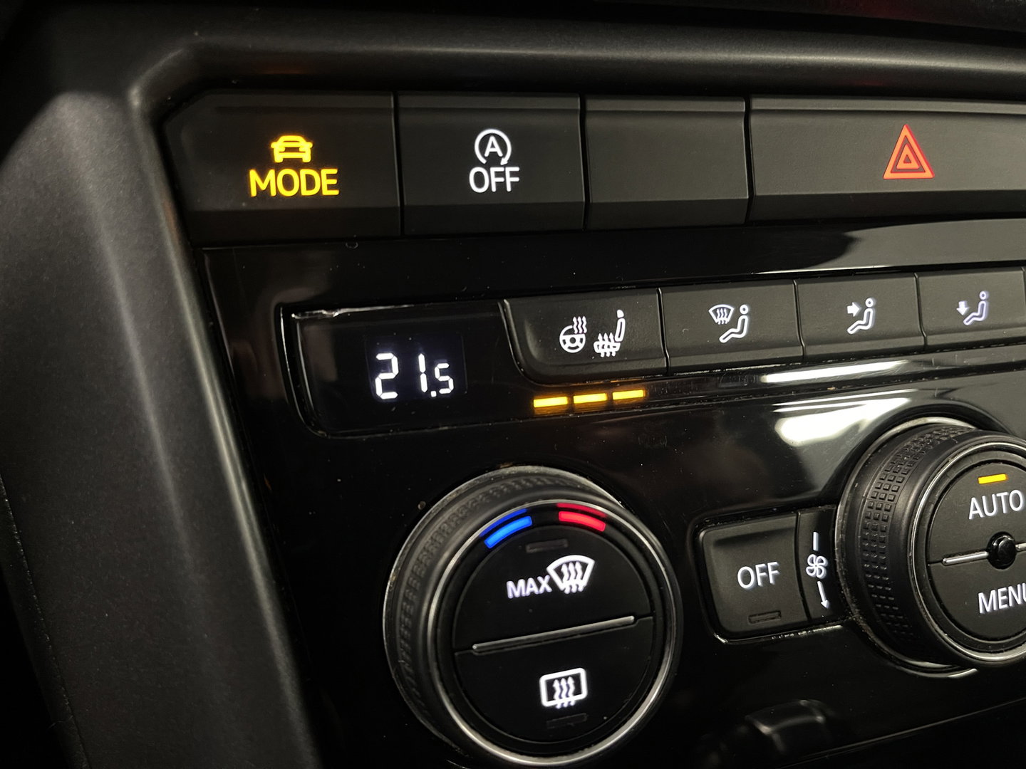 Volkswagen T-Roc Cabrio 1.5 TSI R-Line | Cruise Control | Stoelverwarming | Stuurwielverwarming | Apple carplay | Android Auto | Lichtmetaal |