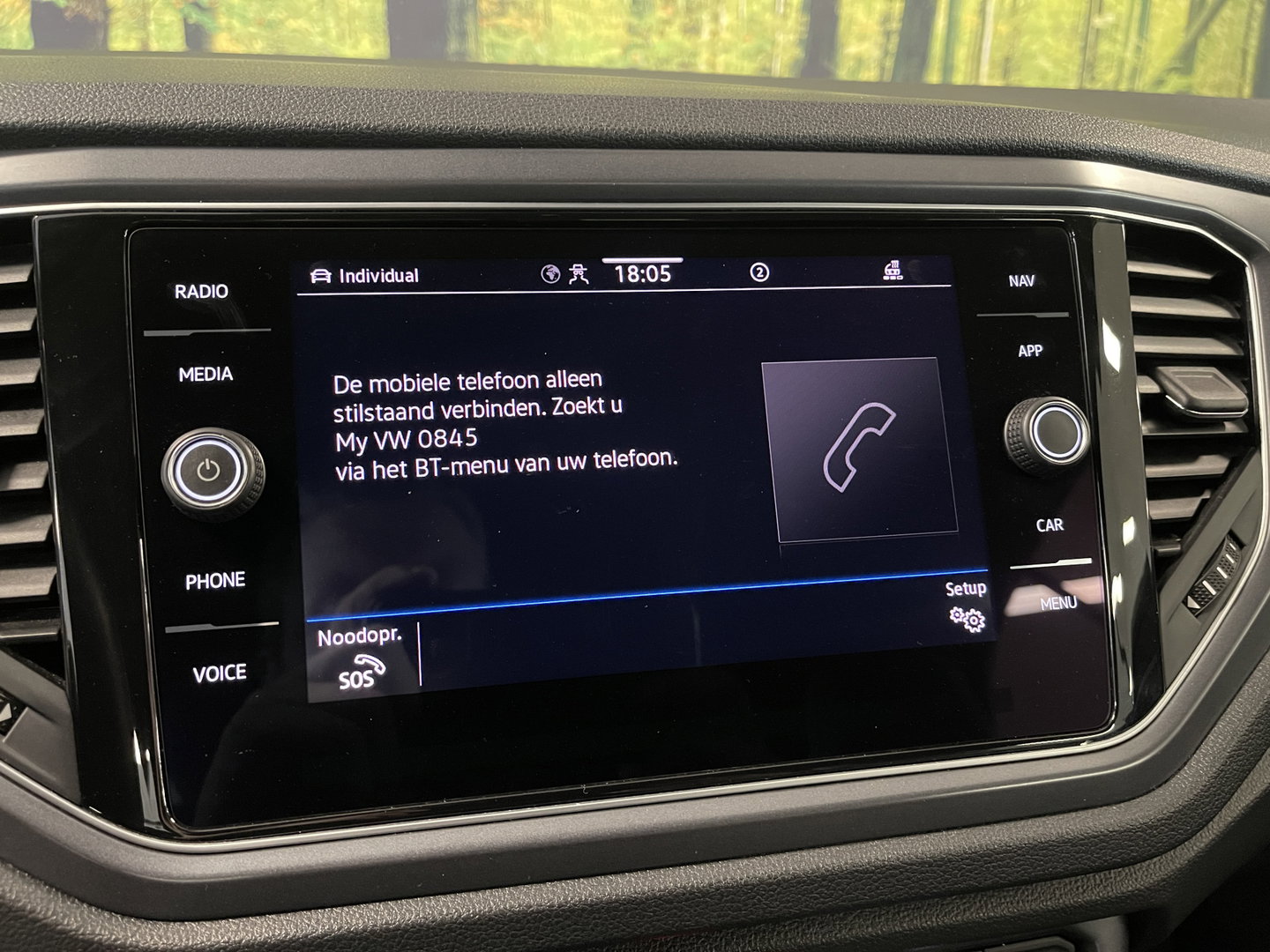 Volkswagen T-Roc Cabrio 1.5 TSI R-Line | Cruise Control | Stoelverwarming | Stuurwielverwarming | Apple carplay | Android Auto | Lichtmetaal |