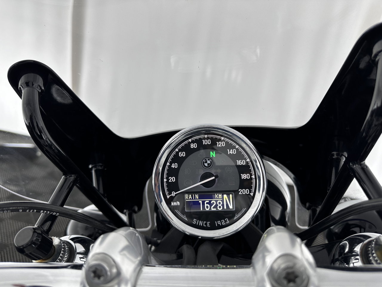BMW R 18