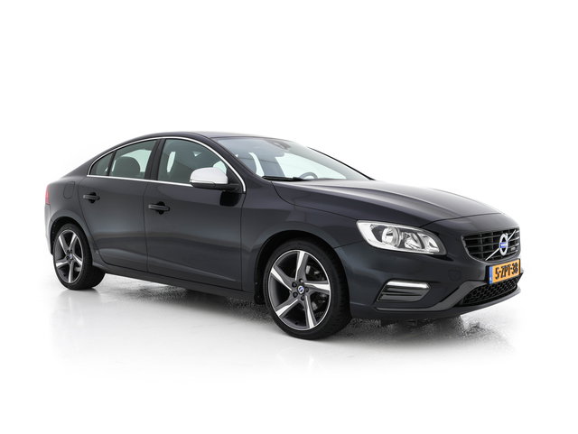 Volvo S60 - 1.6 T3 R-Design Summum Aut. *LEATHER-MICROFIBRE | NAVI-FULLMAP | SPORT-SEATS | ECC | PDC | CRUISE | 18''ALU*
