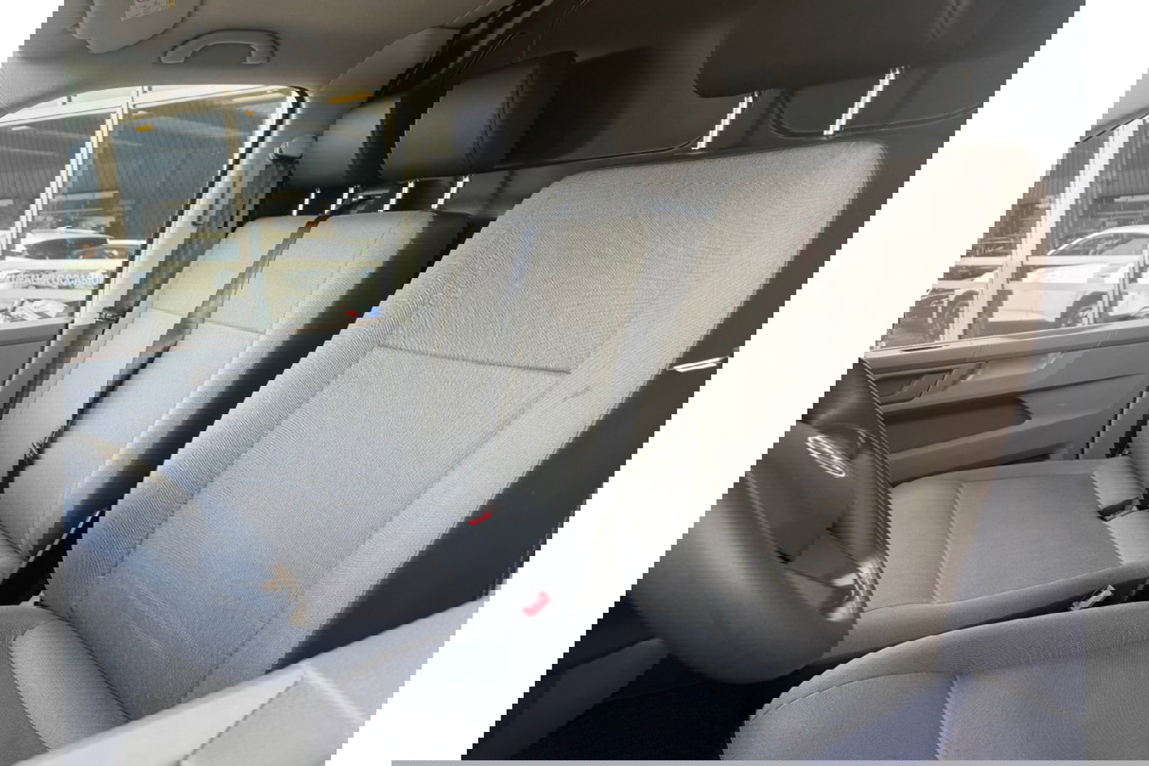 Volkswagen Transporter 2.0 TDI L1H1 BMT COMORT AIRCO 3 ZITPL CARPLAY PDC