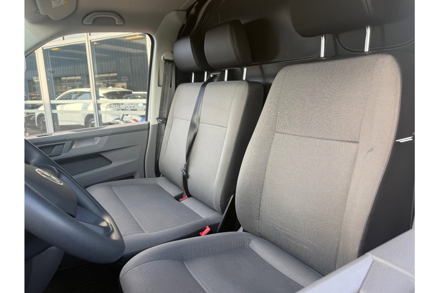 Volkswagen Transporter 2.0 TDI L1H1 BMT COMORT AIRCO 3 ZITPL CARPLAY PDC