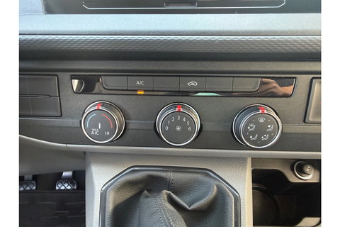Volkswagen Transporter 2.0 TDI L1H1 BMT COMORT AIRCO 3 ZITPL CARPLAY PDC