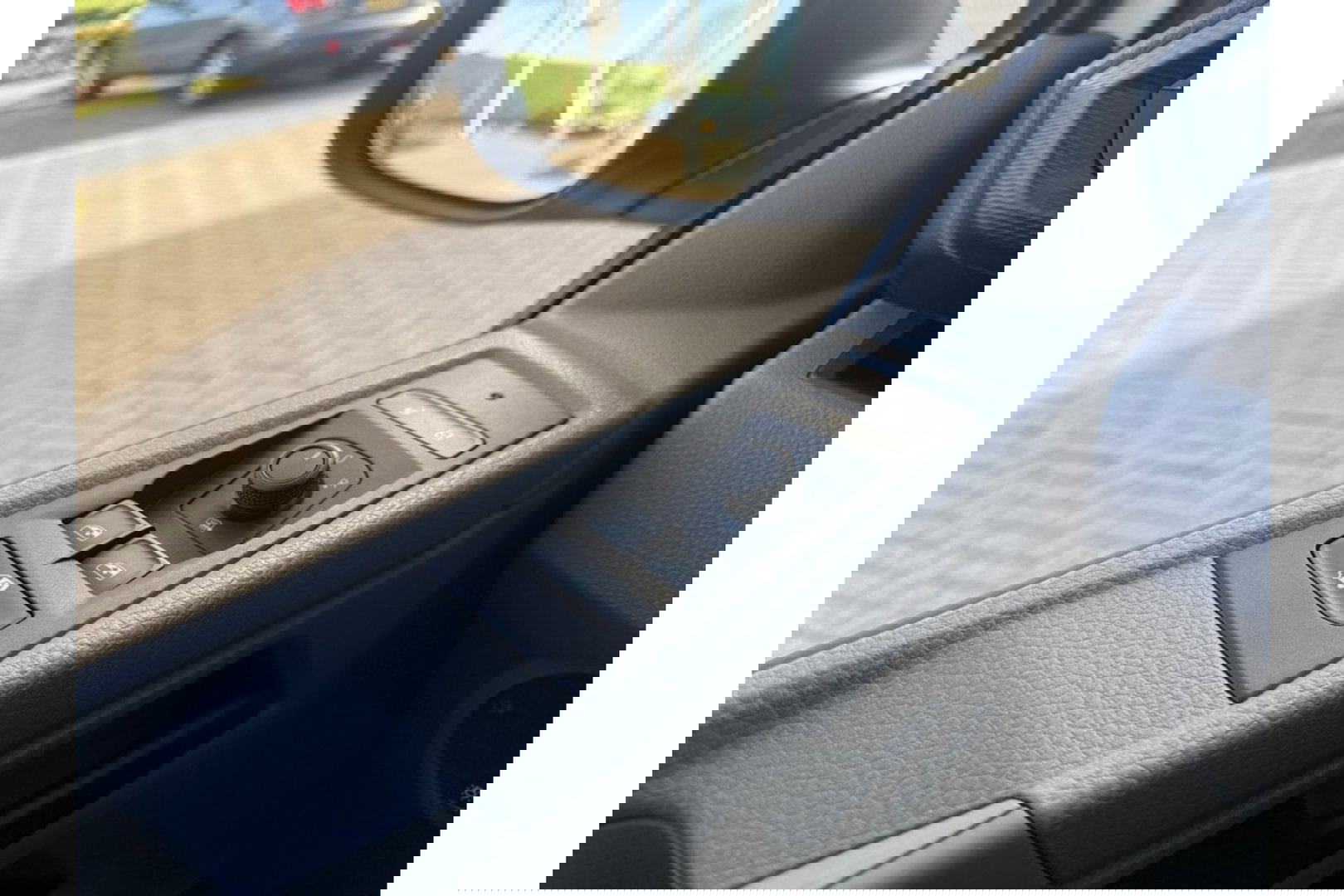 Volkswagen Transporter 2.0 TDI L1H1 BMT COMORT AIRCO 3 ZITPL CARPLAY PDC