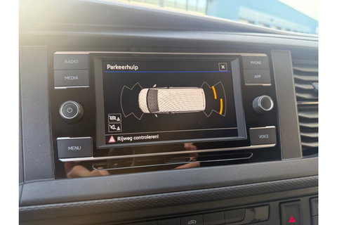 Volkswagen Transporter 2.0 TDI L1H1 BMT COMORT AIRCO 3 ZITPL CARPLAY PDC