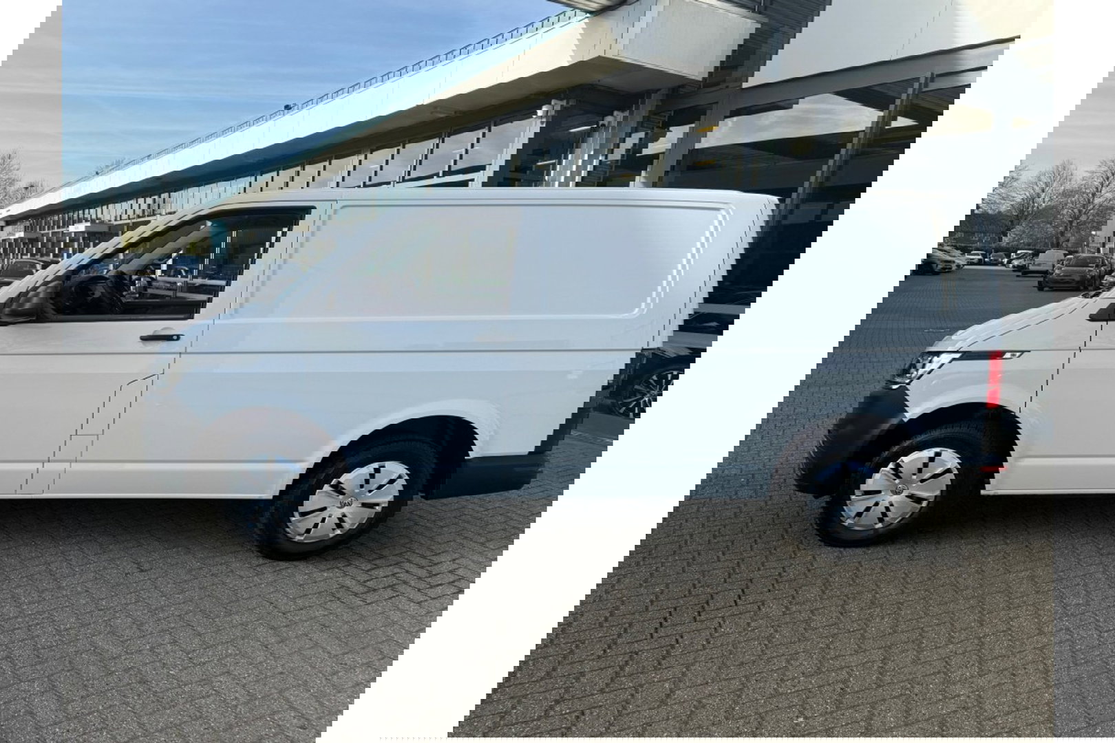 Volkswagen Transporter 2.0 TDI L1H1 BMT COMORT AIRCO 3 ZITPL CARPLAY PDC