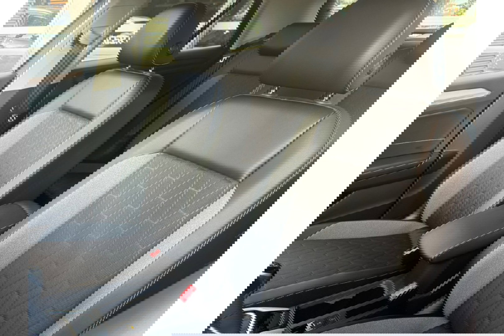 Volkswagen T-Roc 1.0 TSI GOAL EDITION AIRCO LMV PDC NAVI STOELVW ADAPTIVECRUISE