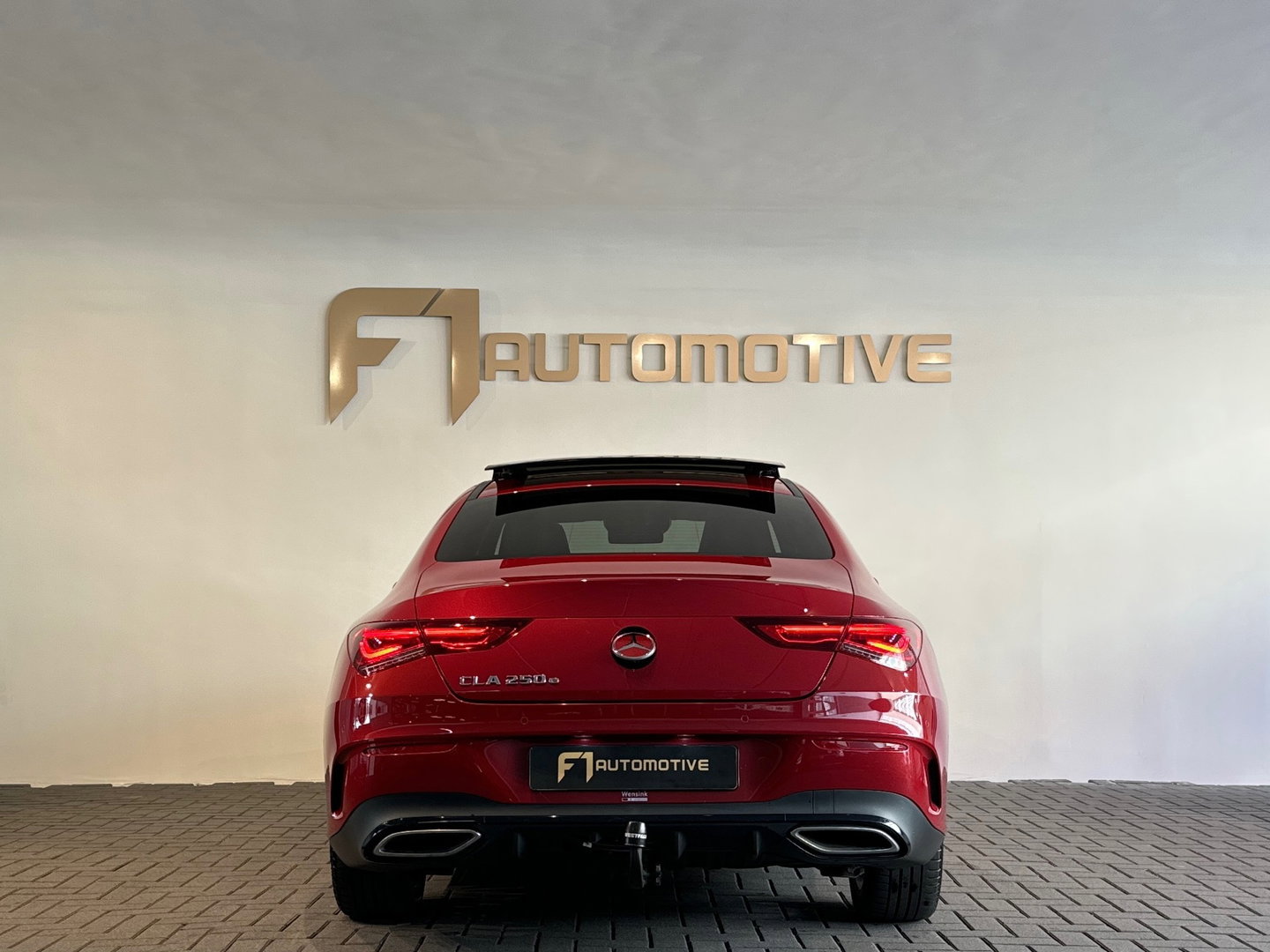 Mercedes-Benz CLA-Klasse 250 e AMG Pano|Memory|Sfeer|NL Auto