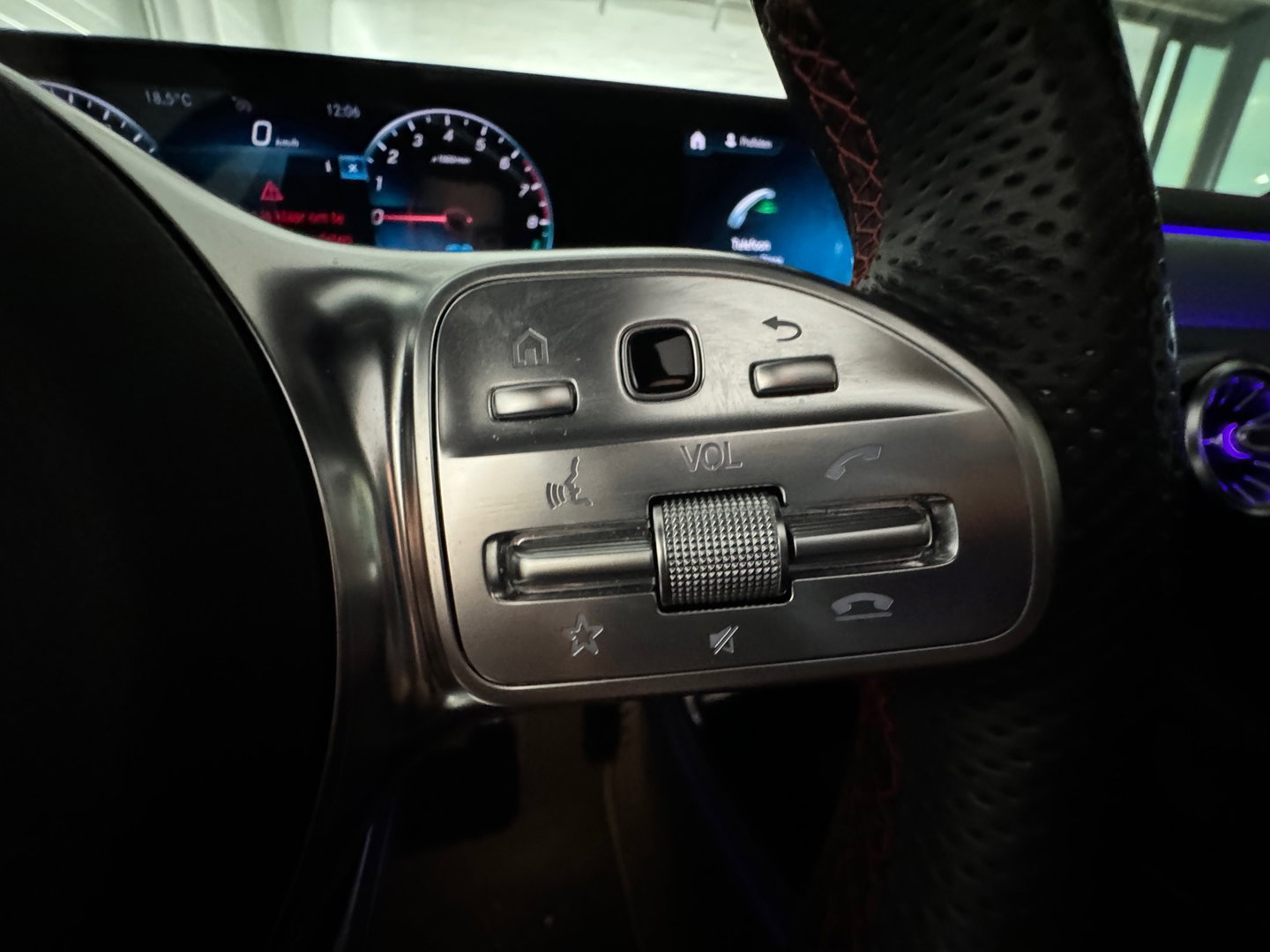 Mercedes-Benz CLA-Klasse 250 e AMG Pano|Memory|Sfeer|NL Auto