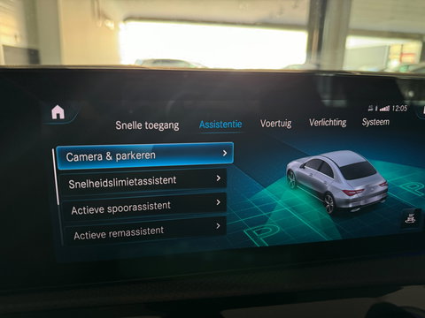 Mercedes-Benz CLA-Klasse 250 e AMG Pano|Memory|Sfeer|NL Auto