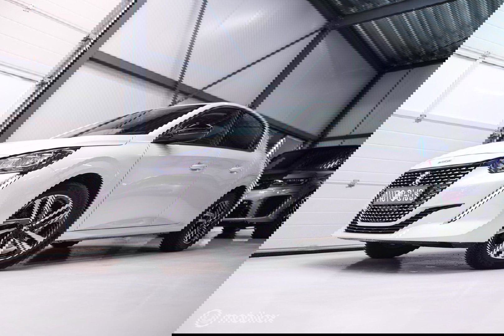 Peugeot 208 1.2 PureTech Allure Automaat | Camera | DAB | NAP NL auto | Rijklaar incl beurt |