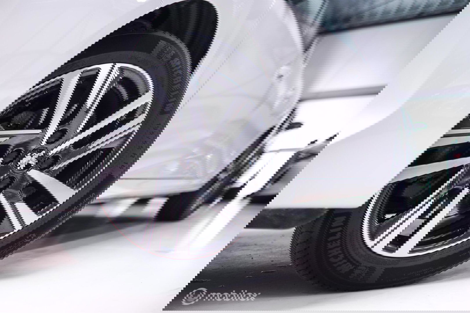 Peugeot 208 1.2 PureTech Allure Automaat | Camera | DAB | NAP NL auto | Rijklaar incl beurt |