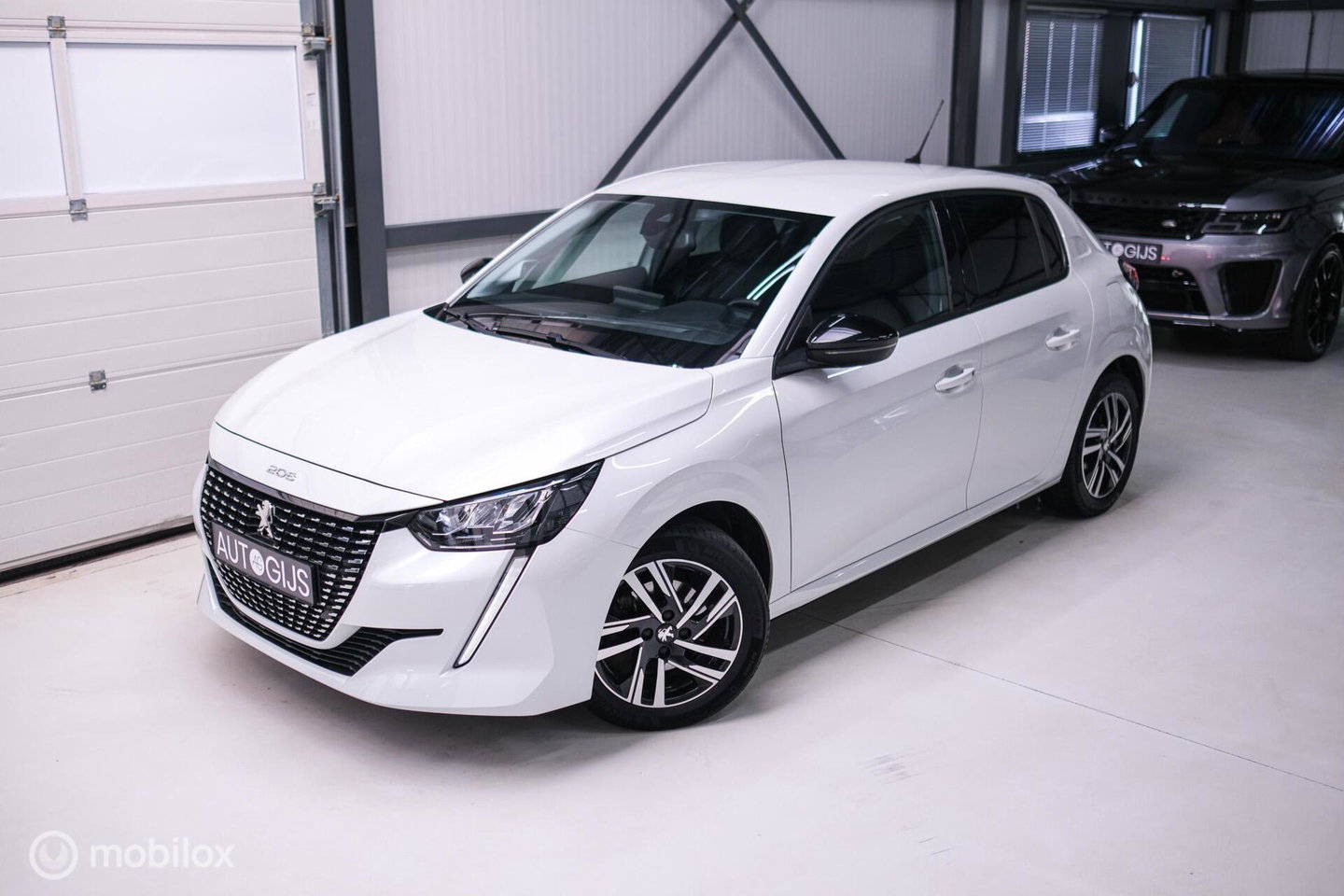 Peugeot 208 1.2 PureTech Allure Automaat | Camera | DAB | NAP NL auto | Rijklaar incl beurt |