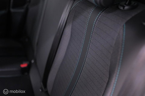 Peugeot 208 1.2 PureTech Allure Automaat | Camera | DAB | NAP NL auto | Rijklaar incl beurt |