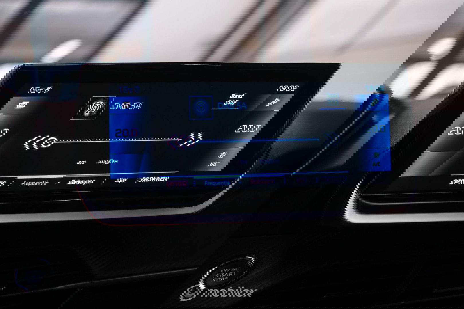 Peugeot 208 1.2 PureTech Allure Automaat | Camera | DAB | NAP NL auto | Rijklaar incl beurt |