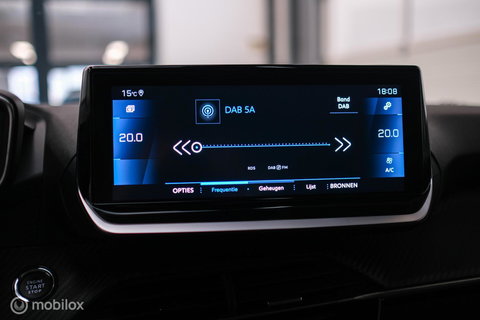 Peugeot 208 1.2 PureTech Allure Automaat | Camera | DAB | NAP NL auto | Rijklaar incl beurt |